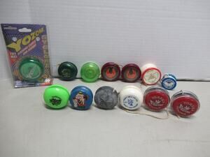 Lot of 13 various Yo Yo's 7 are Duncan 6 other Various Incl Cyclone YoZone T114